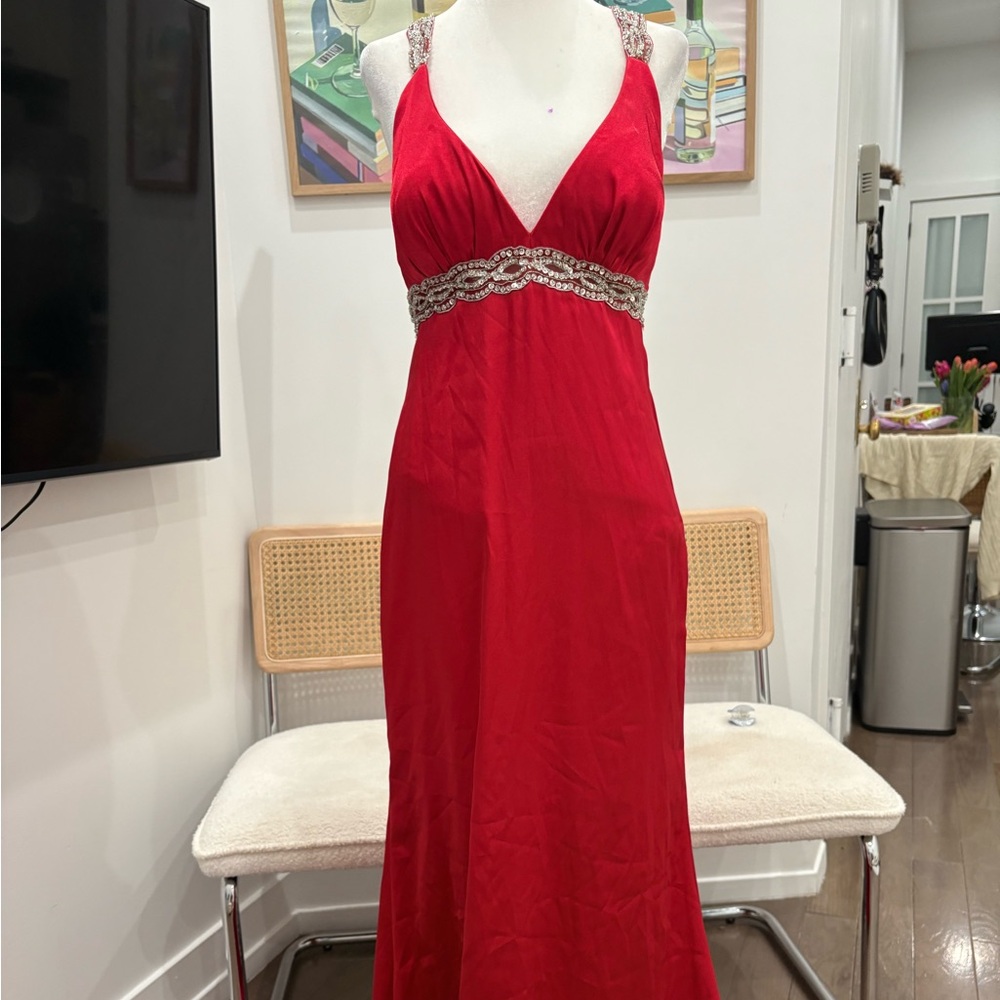 Vintage red maxi prom dress with ruffles!